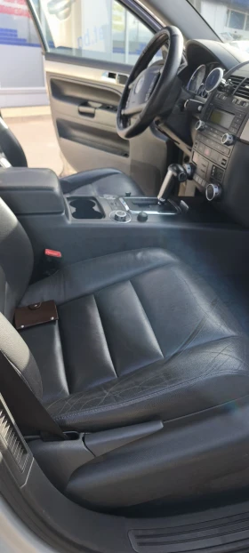 VW Touareg - 3000 € / 5867.49 лв. - 69084052 10