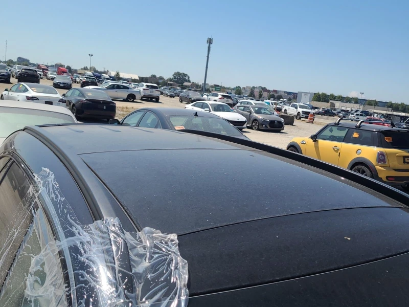 Mercedes-Benz GLC 63 AMG CARFAX АВТО КРЕДИТ , снимка 13 - Автомобили и джипове - 52628557