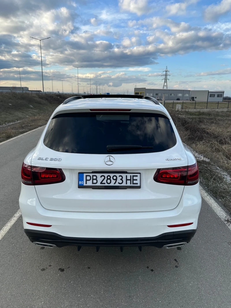 Mercedes-Benz GLC 300 AMG 4-MATIC, снимка 6 - Автомобили и джипове - 53413441