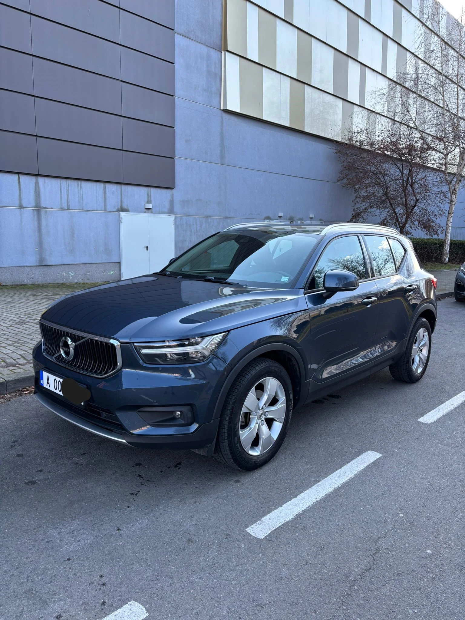 Volvo XC40, снимка 1