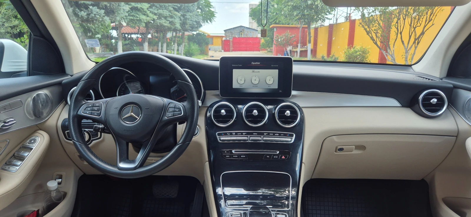 Mercedes-Benz GLC 300 * AMG pack* -keyless-Burmester 9G-Tronic - изображение 8