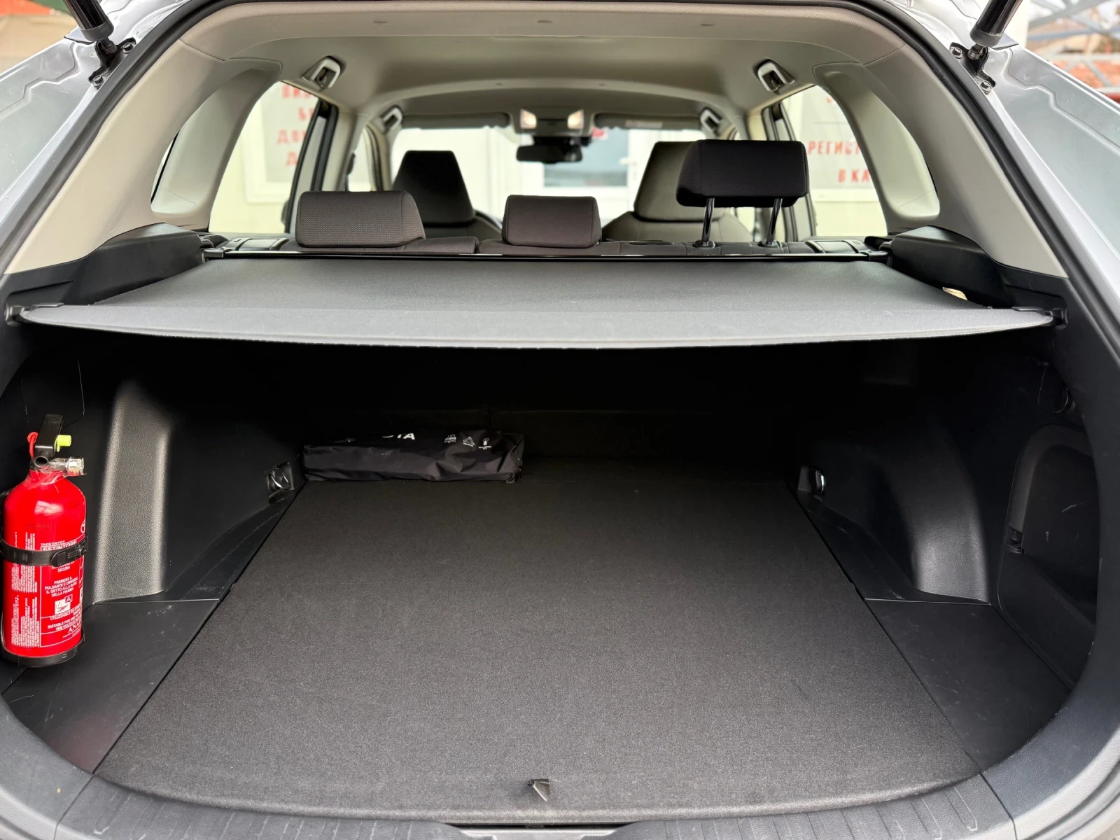 Toyota Rav4  2.5 HYBRID 222ps. 4WD  �������� ������/������ | Mobile.bg � ����������� 13