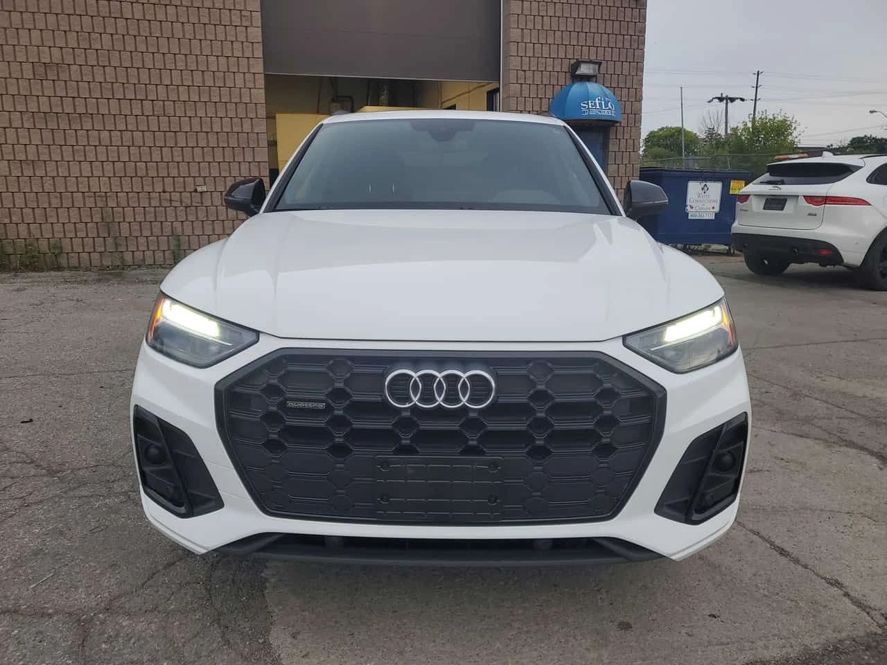 Audi Q5 Progressiv  CARFAX, снимка 6 - Автомобили и джипове - 55046289
