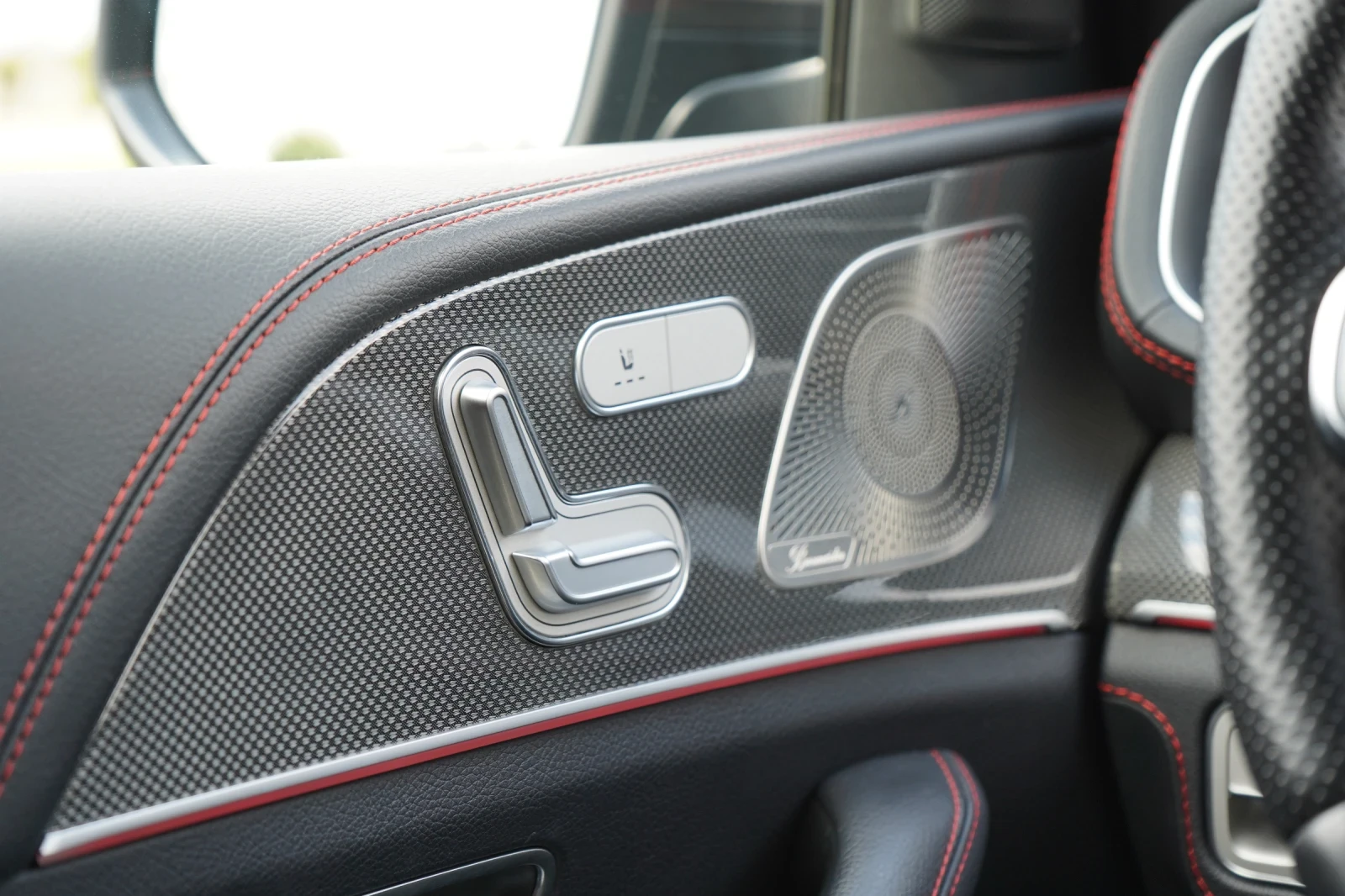 Mercedes-Benz GLE 53 4MATIC COUPE* AMG* BURM* 360* CARBON* DISTR* KEYLESS* , снимка 7 - Автомобили и джипове - 55315164
