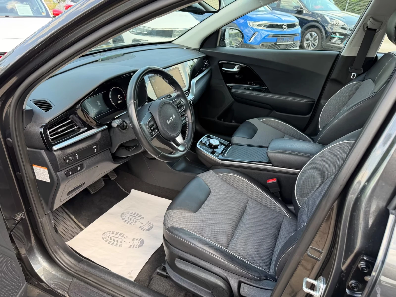 Kia Niro VISION/204HP/64KWH/������. �������/CAM/303h | Mobile.bg � ����������� 10