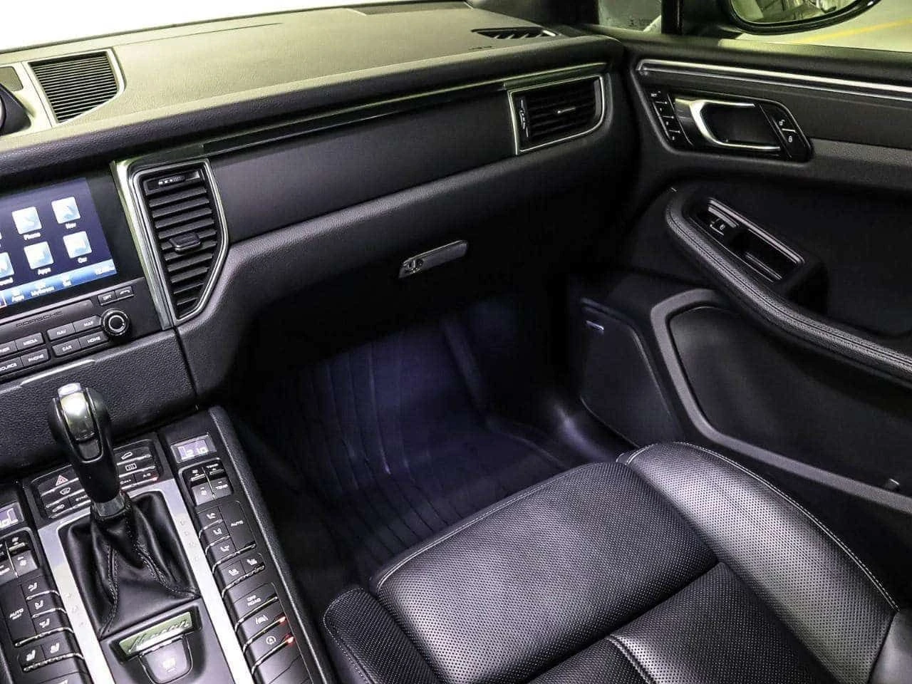 Porsche Macan * AWD * CARFAX * ФИКСИРАНА ЦЕНА ДО БГ * , снимка 14 - Автомобили и джипове - 55534780