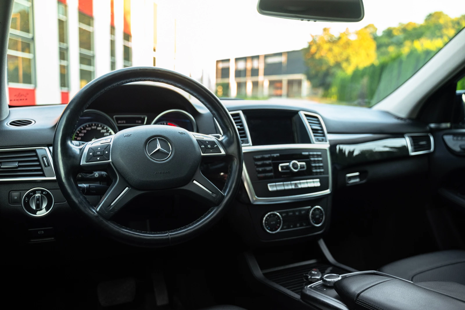 Mercedes-Benz ML 350 4matic  AMG line Реални КМ, снимка 9 - Автомобили и джипове - 55808031