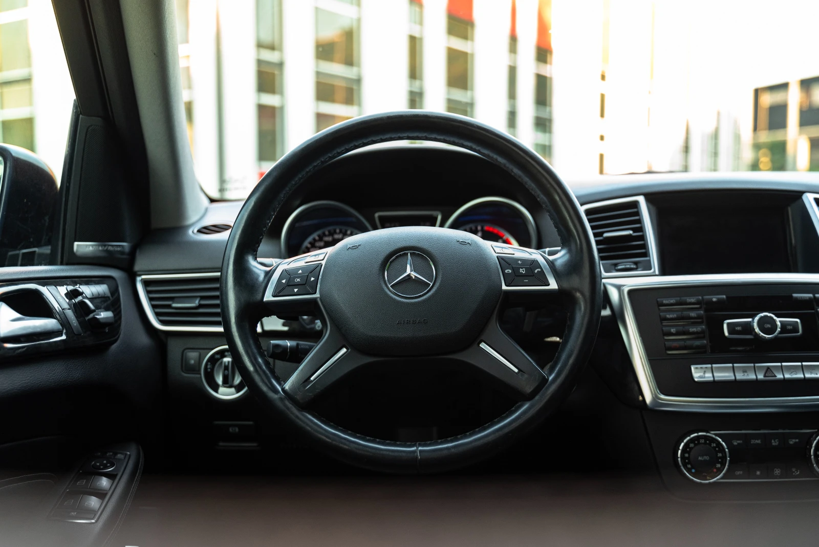 Mercedes-Benz ML 350 4matic  AMG line Реални КМ, снимка 10 - Автомобили и джипове - 55808031