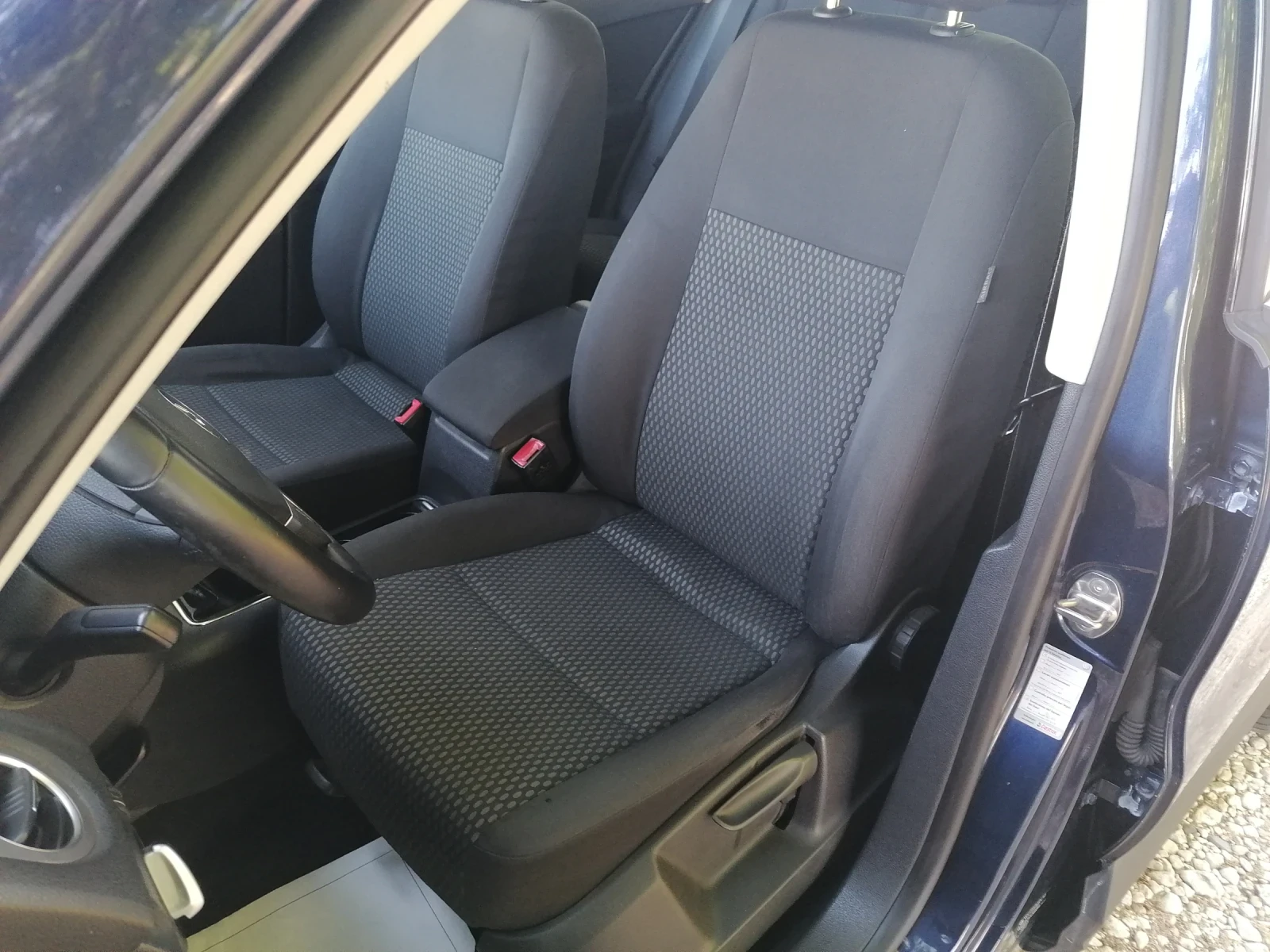 VW Tiguan 2.0 Италия, снимка 10 - Автомобили и джипове - 55857207
