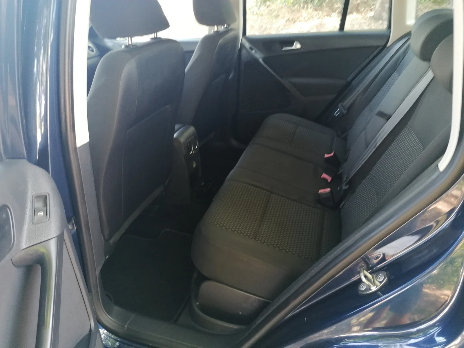 VW Tiguan 2.0 Италия, снимка 11 - Автомобили и джипове - 55857207