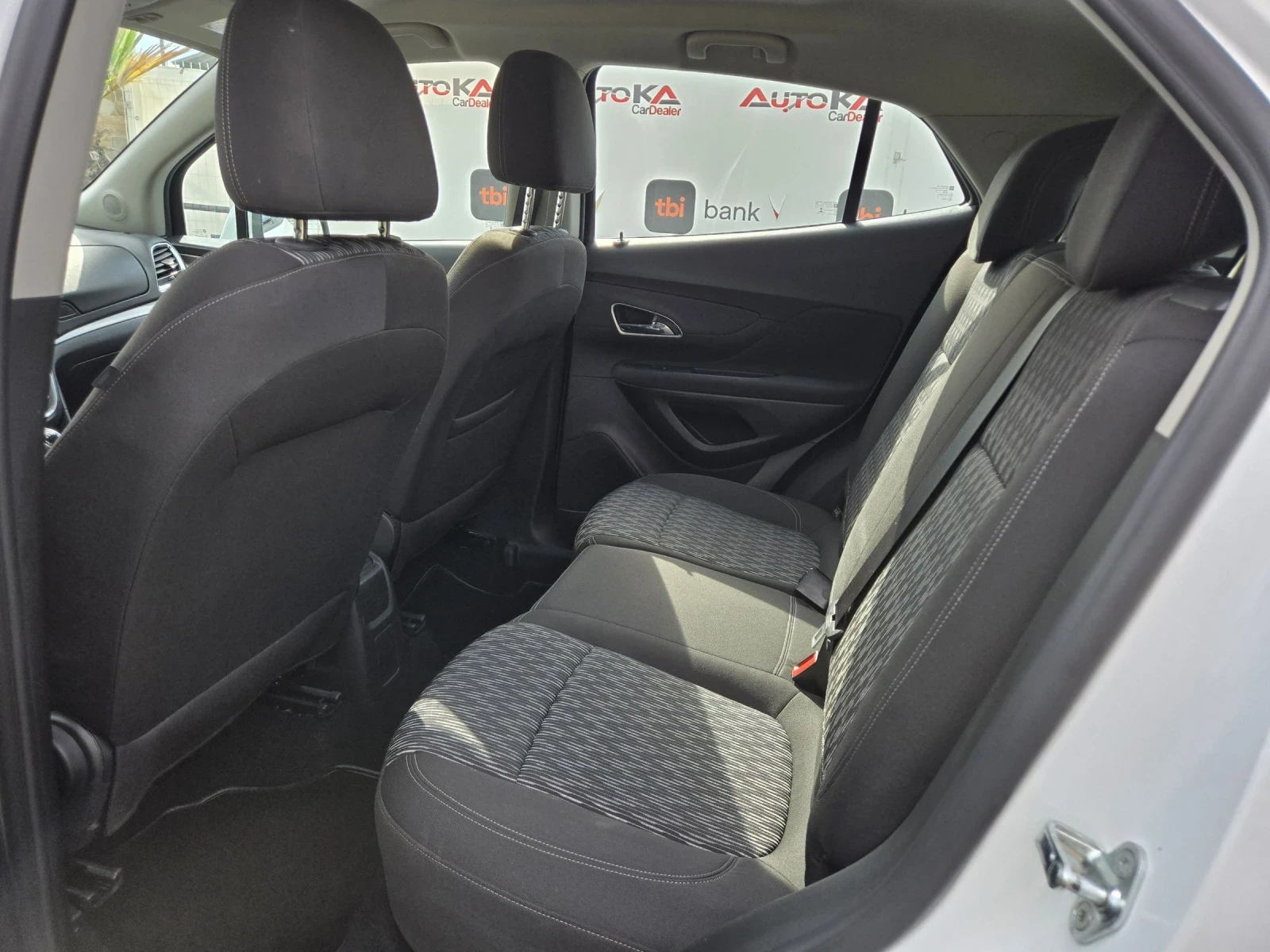 Opel Mokka 1.4T-140кс= ФАБРИЧНА ГАЗ= 6СК= АВТОПИЛОТ= EURO 6B, снимка 9 - Автомобили и джипове - 56087353