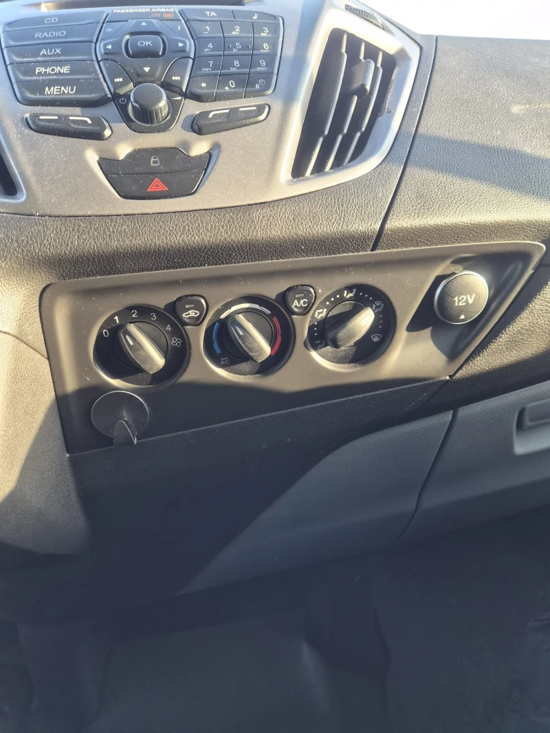 Ford Transit Custom, снимка 11 - Бусове и автобуси - 53264804