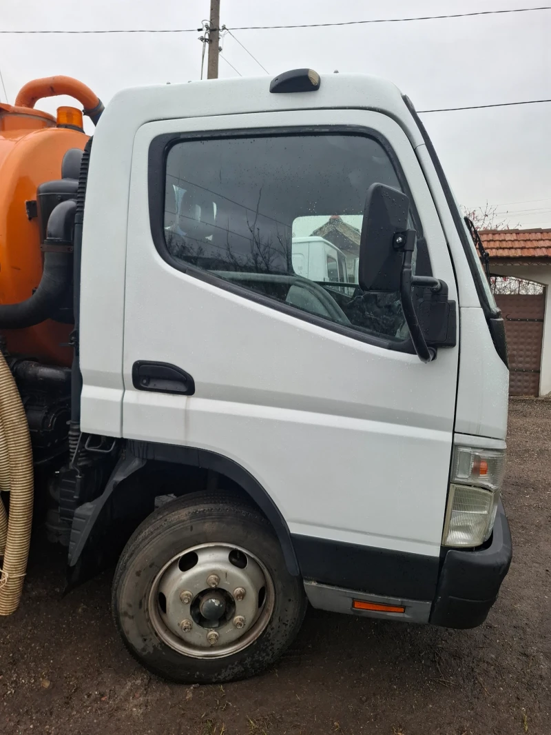 Mitsubishi Canter Цистерна , снимка 10 - Камиони - 52633265