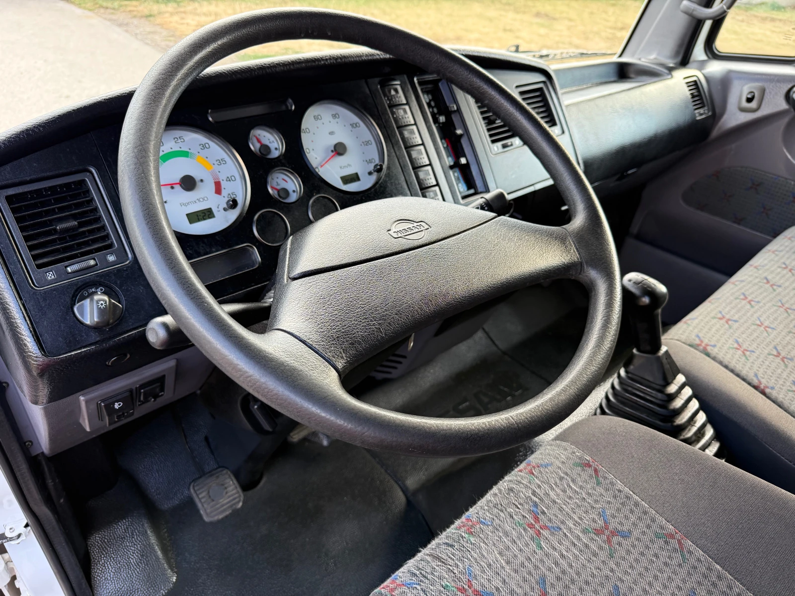 Nissan Atleon 5.20, снимка 17 - Камиони - 55791717