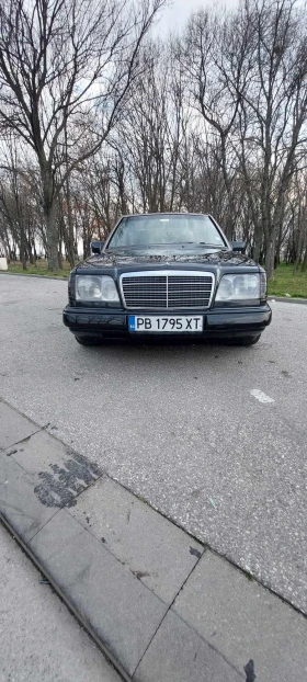 Mercedes-Benz 124 2.0, снимка 14