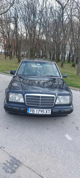 Mercedes-Benz 124 2.0, снимка 12