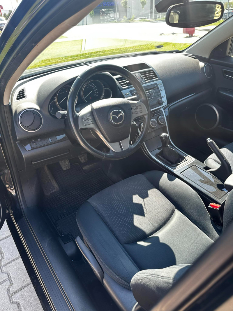 Mazda 6 2.2CD, снимка 12 - Автомобили и джипове - 45716087