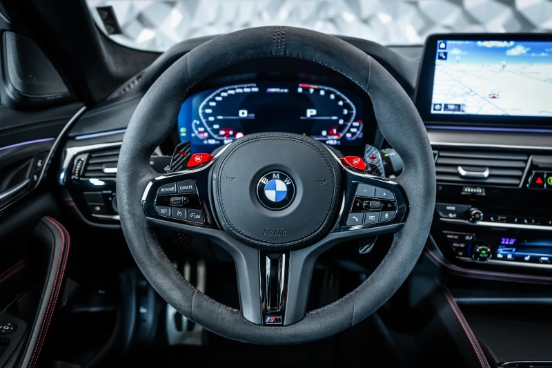 BMW M5 CS Carbon-Ceramic* Akrapovic* Laser* H/K, снимка 10 - Автомобили и джипове - 47408813