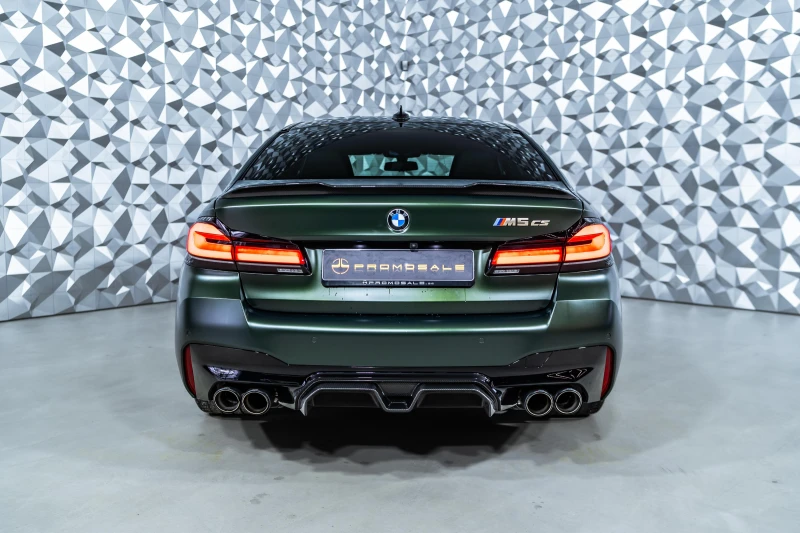 BMW M5 CS Carbon-Ceramic* Akrapovic* Laser* H/K, снимка 5 - Автомобили и джипове - 47408813