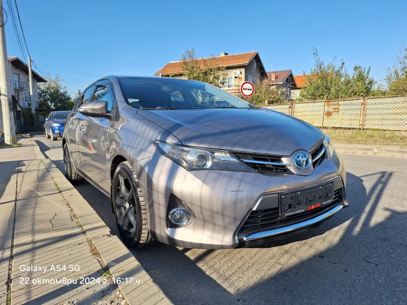 Toyota Auris 1.8 HYBRID 161000 KM EURO 5В, снимка 3 - Автомобили и джипове - 47891496