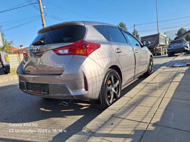 Toyota Auris 1.8 HYBRID 161000 KM EURO 5В, снимка 5 - Автомобили и джипове - 47891496