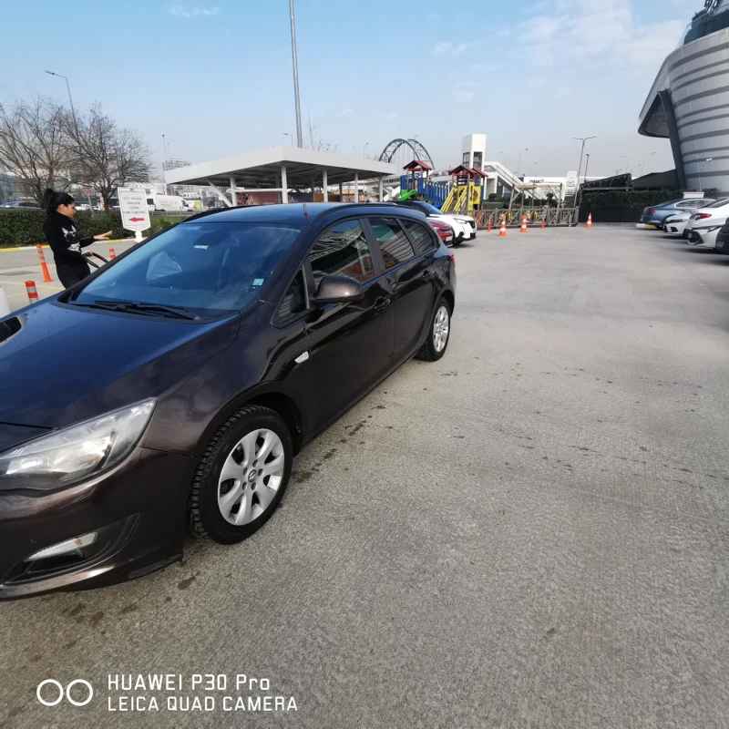 Opel Astra, снимка 4 - Автомобили и джипове - 48217256