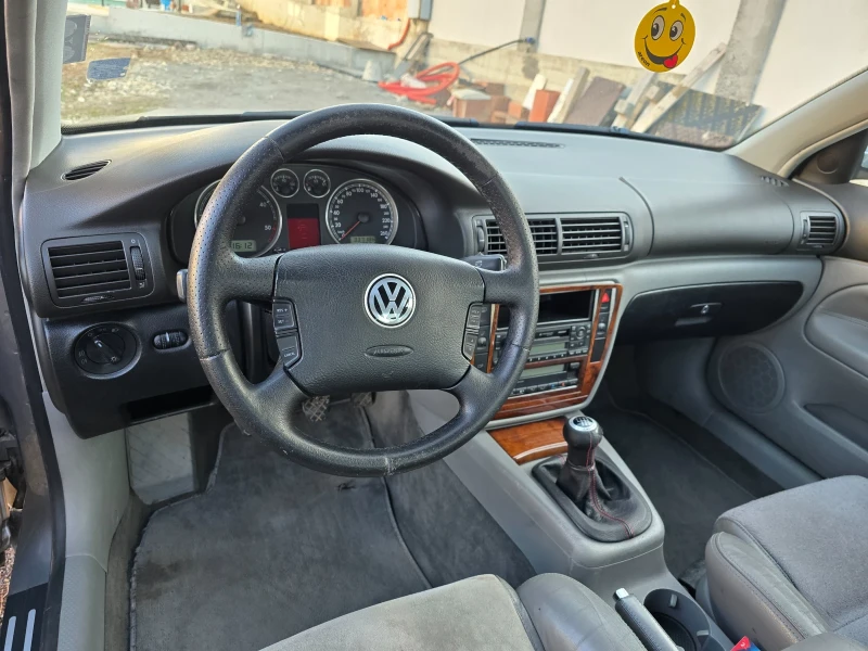 VW Passat, снимка 8 - Автомобили и джипове - 48921279