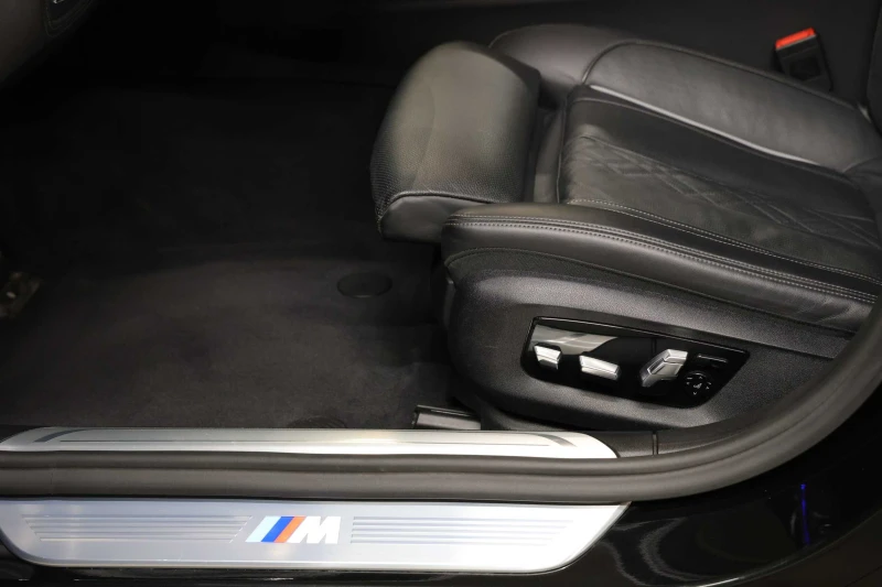 BMW 750 i xDrive M-Paket 3xTV Exlusiv 4xКомфорт. седалки, снимка 6 - Автомобили и джипове - 51255569