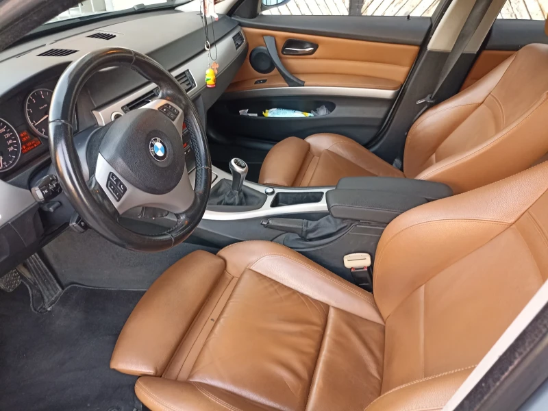 BMW 320 2.0 i LPG, снимка 12 - Автомобили и джипове - 52694026