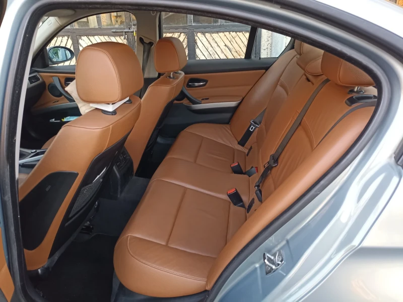 BMW 320 2.0 i LPG, снимка 16 - Автомобили и джипове - 52694026