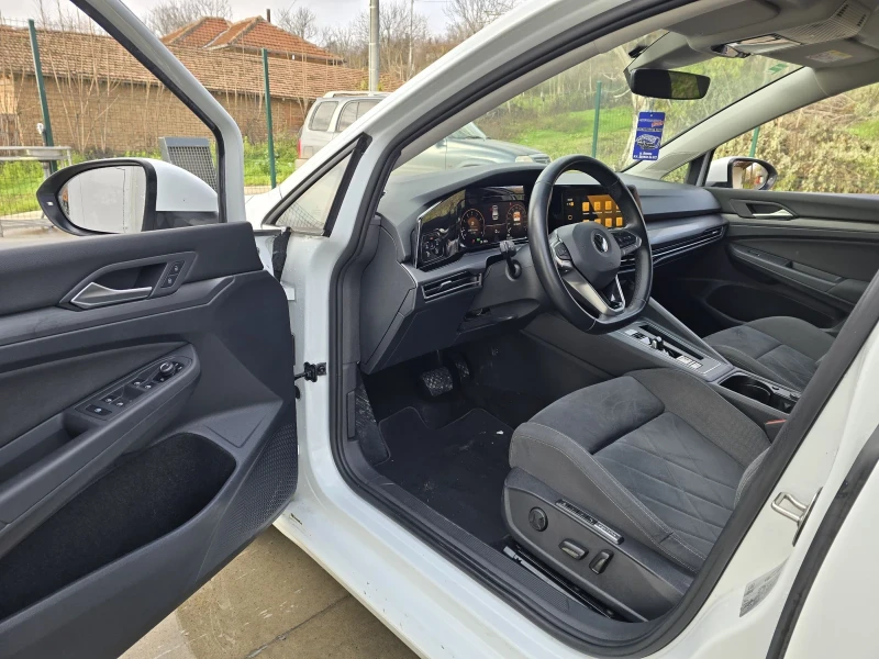 VW Golf 1.5ETSI STYLE 130к.с DSG, снимка 10 - Автомобили и джипове - 52663918