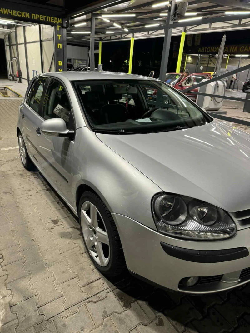 VW Golf, снимка 4 - Автомобили и джипове - 53125393