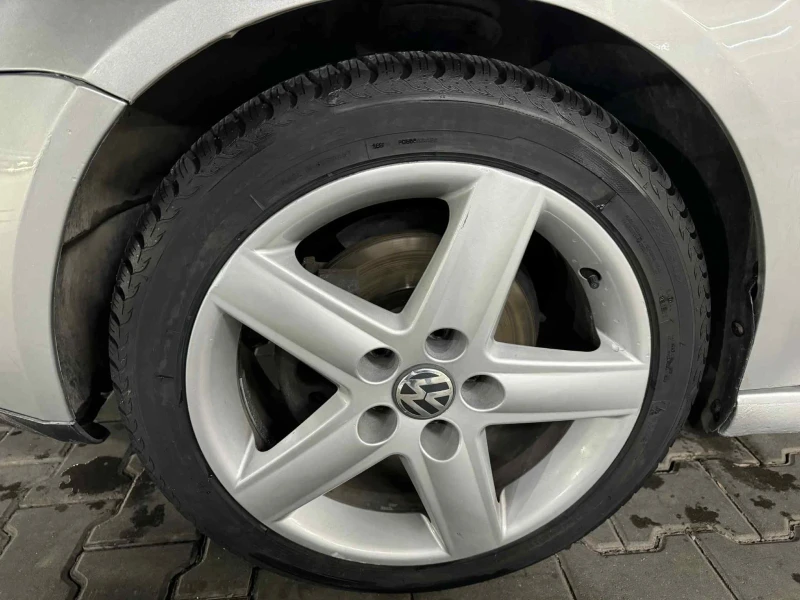 VW Golf, снимка 3 - Автомобили и джипове - 53125393