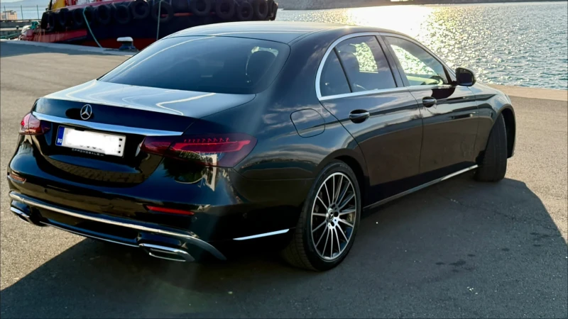 Mercedes-Benz E 200 Face lift, снимка 5 - Автомобили и джипове - 53166309