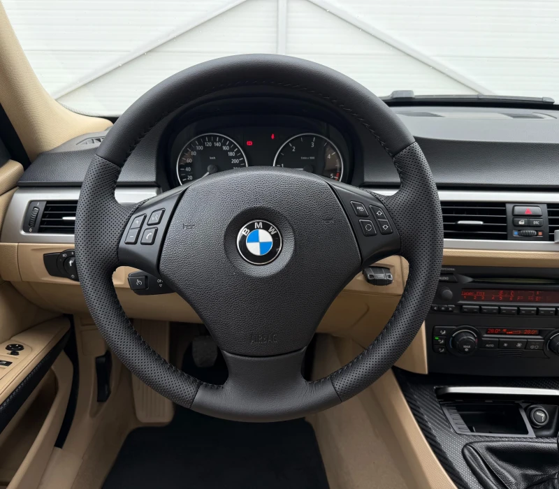 BMW 320 2.0D Кожа/Темпомат/17zoll/Собствен лизинг, снимка 13 - Автомобили и джипове - 53285209