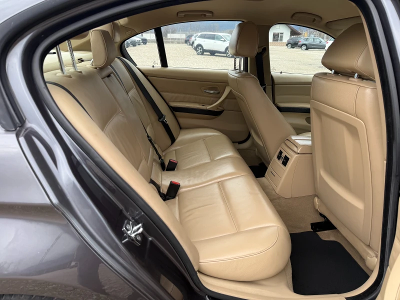 BMW 320 2.0D Кожа/Темпомат/17zoll/Собствен лизинг, снимка 11 - Автомобили и джипове - 53285209