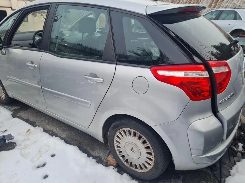 Citroen C4 Picasso 1.6i, снимка 3 - Автомобили и джипове - 45949141