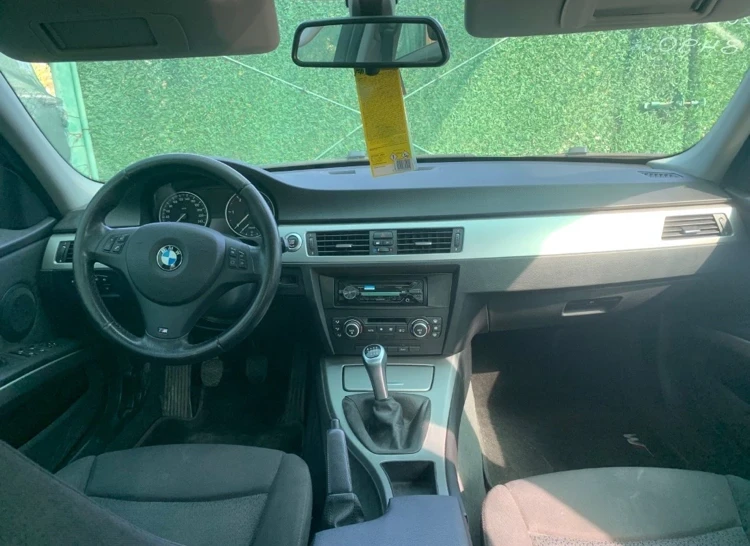 BMW 318 2.0 143кс, снимка 8 - Автомобили и джипове - 46127817