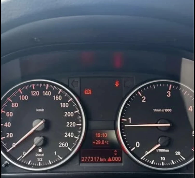 BMW 318 2.0 143кс, снимка 9 - Автомобили и джипове - 46127817