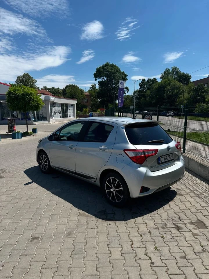 Toyota Yaris  - изображение 5