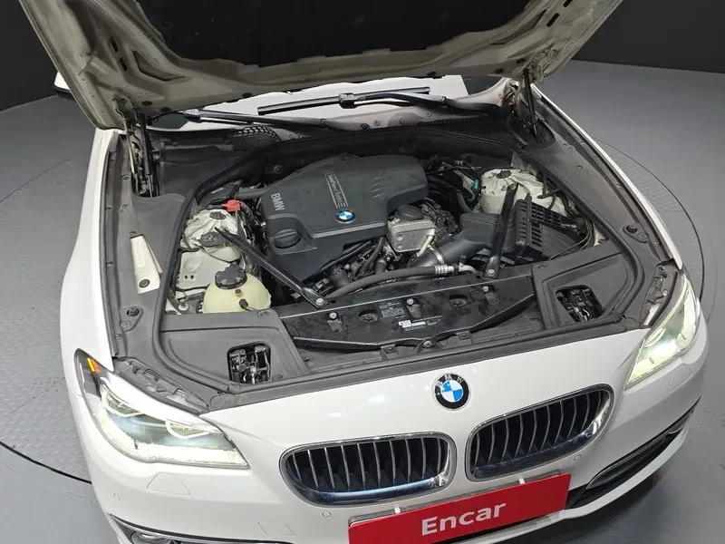 BMW 528 I xDrive M Aerodynamics - САМО 30% АВАНС, снимка 11 - Автомобили и джипове - 55803166