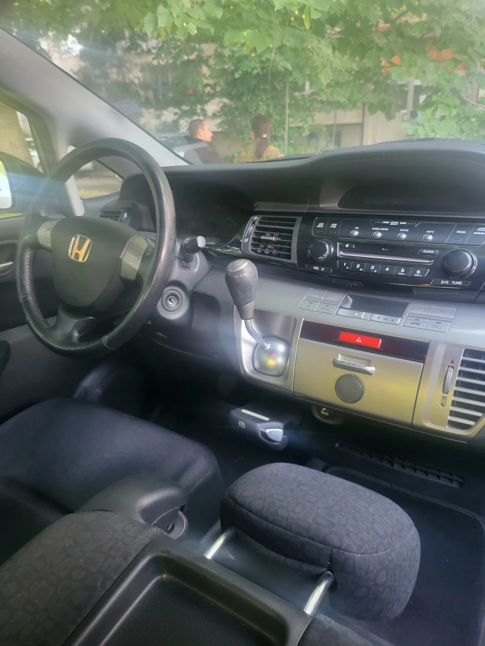 Honda Fr-v  - изображение 8