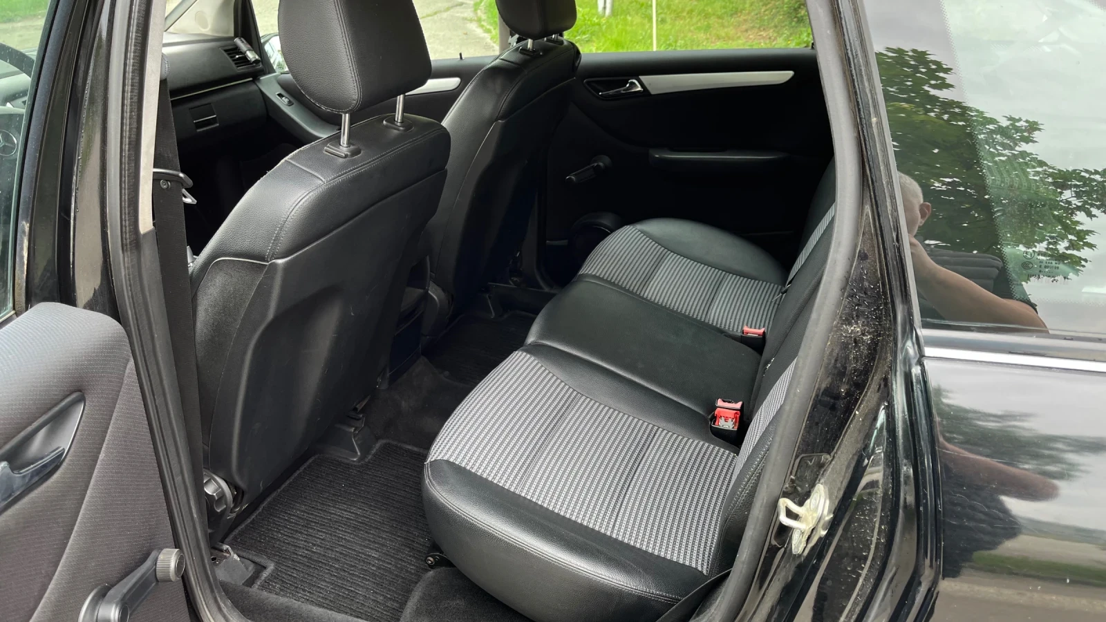 Mercedes-Benz B 200 2.0 - изображение 10