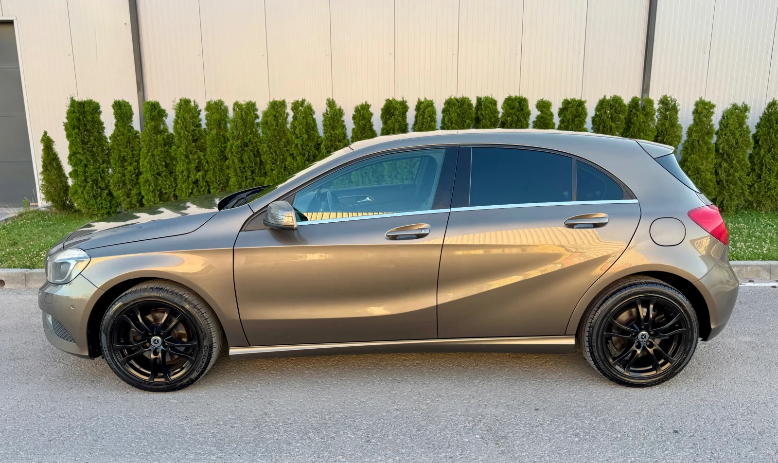 Mercedes-Benz A 180 4matic - изображение 2