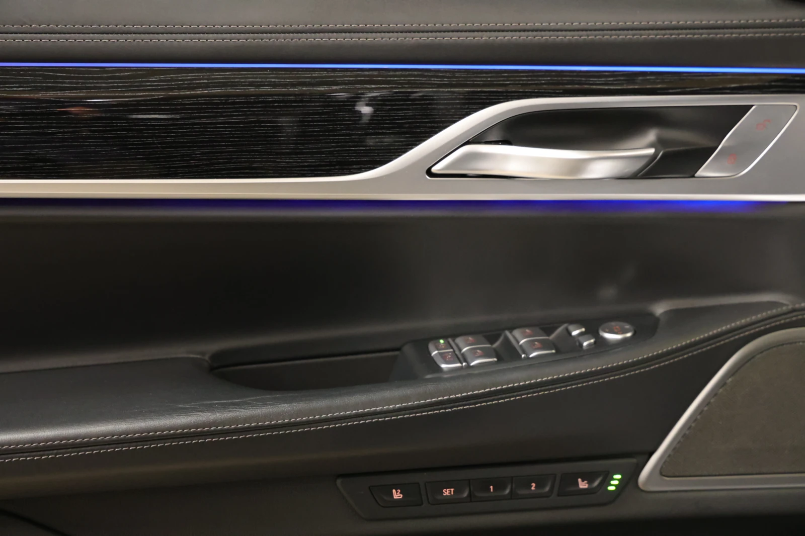 BMW 750 xDrive M-Paket 3xTV Exlusiv 4xКомфорт. седалки - изображение 5