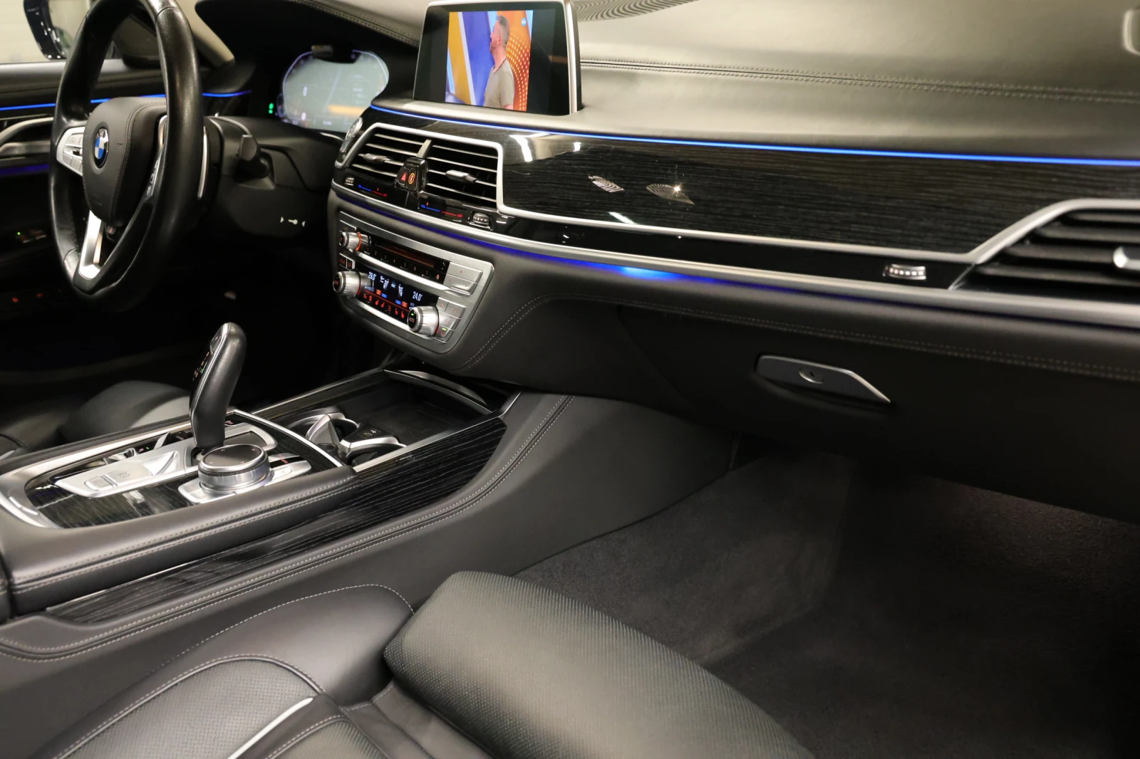 BMW 750 i xDrive M-Paket 3xTV Exlusiv 4x.  | Mobile.bg   13