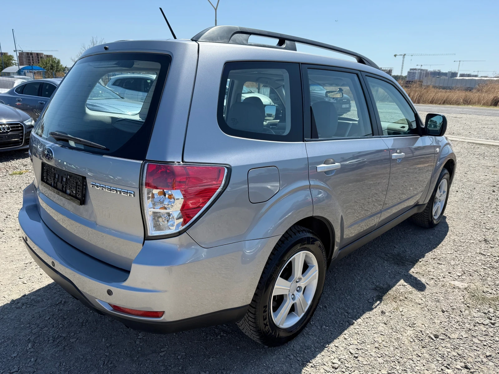Subaru Forester 2.0i CH 4x4 AUTOMAT - изображение 4