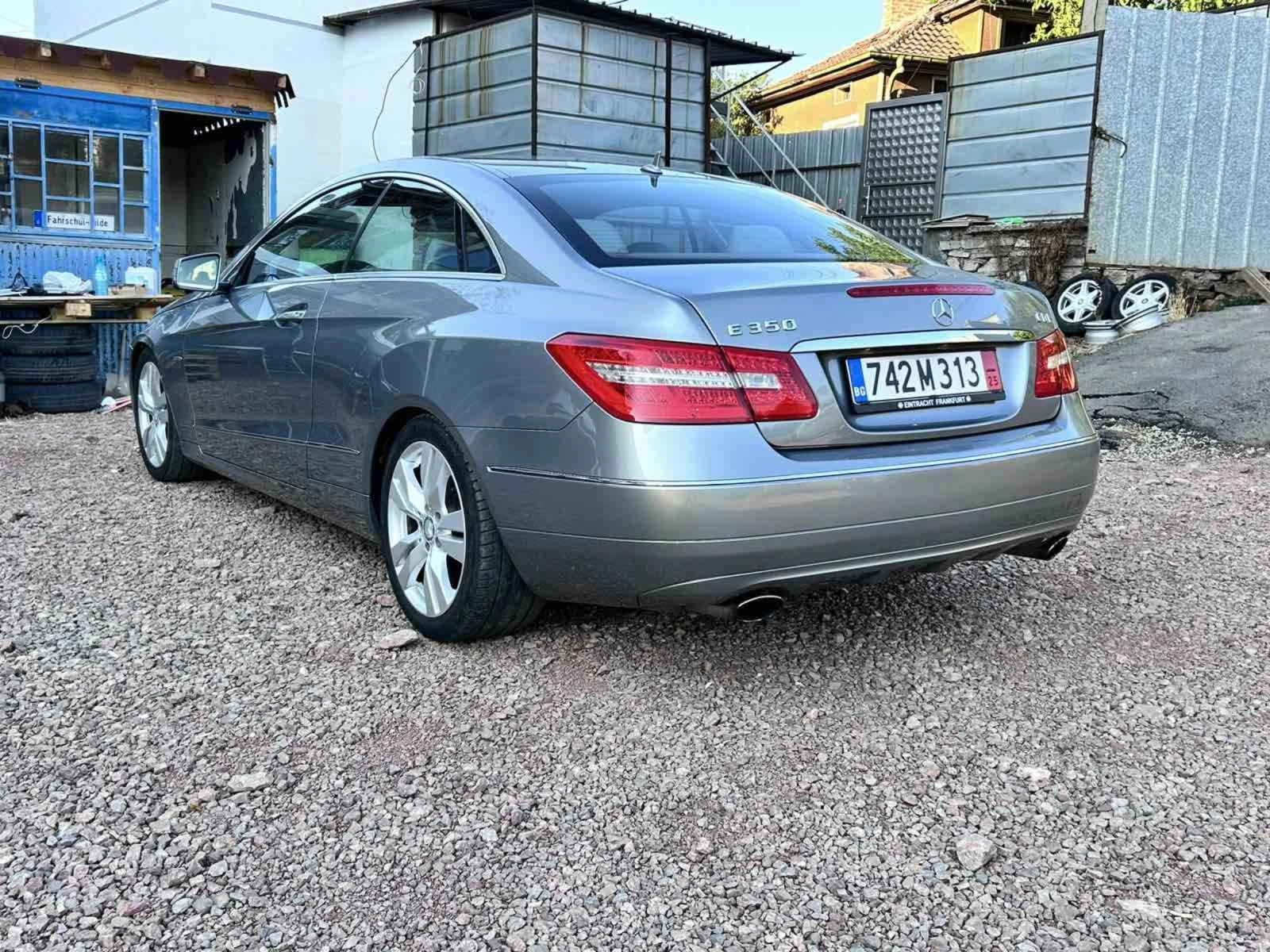 Mercedes-Benz E 350  - изображение 6