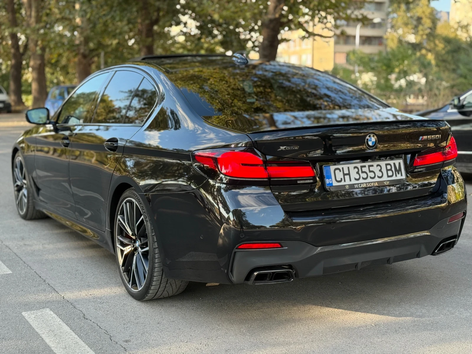 BMW 550 M-Pack* X-drive* Head-Up* ПОДГР* DISTRONIC* М.ТОЧК - изображение 4