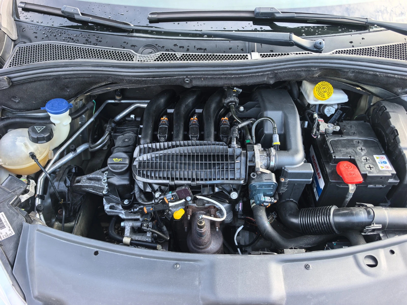 Peugeot 208 1.2i | Mobile.bg — изображение 14